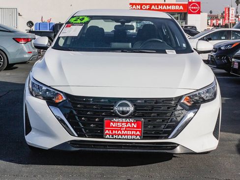 Certified 2024 Nissan Sentra SV image 3