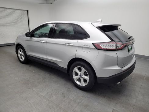 Used 2018 Ford Edge SE image 3