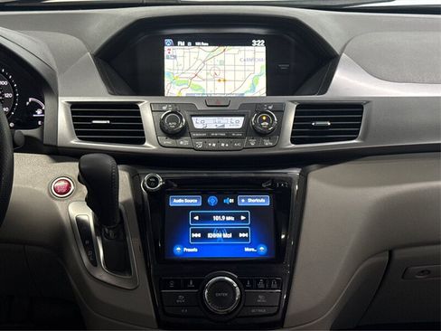 Used 2014 Honda Odyssey Touring image 14