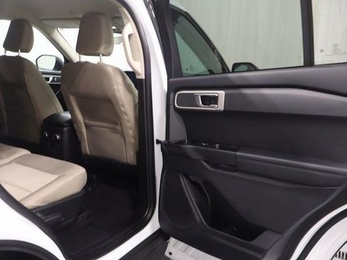 Used 2023 Ford Explorer 4WD image 16