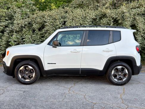 Used 2017 Jeep Renegade Sport w/ Power & Air Group FWD image 1