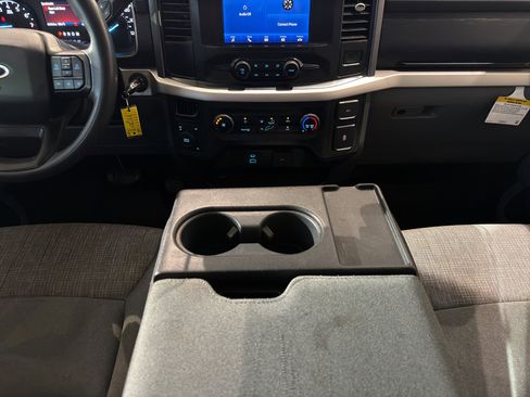 Used 2021 Ford F150 XLT image 19