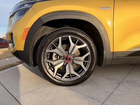 Used 2021 Kia Seltos SX image 12