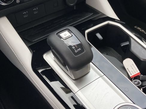New 2026 Mitsubishi Outlander SEL FWD image 12