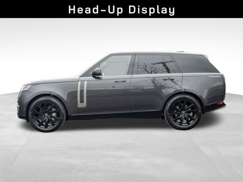 Used 2025 Land Rover Range Rover SE image 7