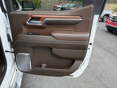 Used 2022 GMC Sierra 1500 Denali image 21