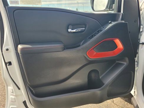 Certified 2023 Nissan Frontier Pro-X w/ Technology Package image 18