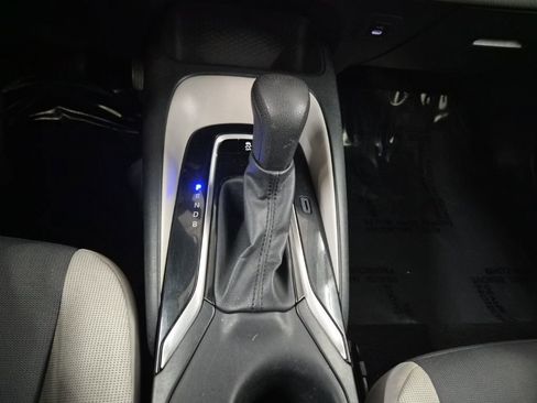 Used 2023 Toyota Corolla LE image 29