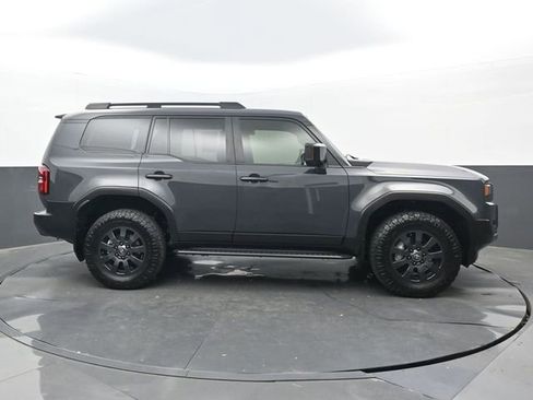 Used 2024 Toyota Land Cruiser image 2