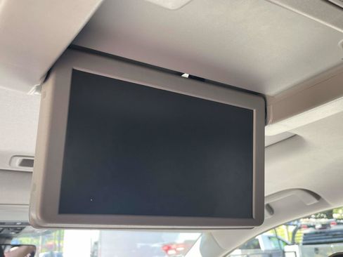 Used 2023 Honda Odyssey Elite image 24