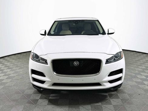 Used 2020 Jaguar F-PACE Prestige AWD/4WD image 2