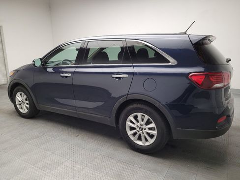Used 2019 Kia Sorento FWD image 3