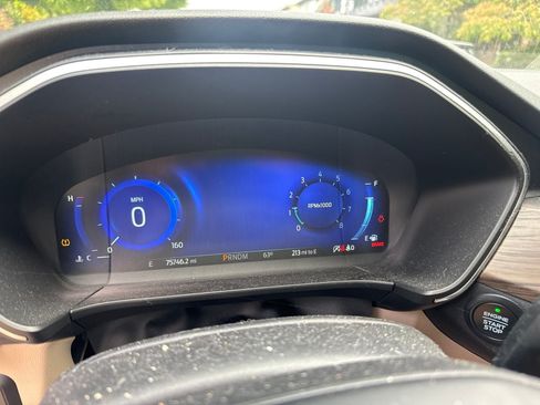 Used 2020 Ford Escape Titanium AWD/4WD image 12