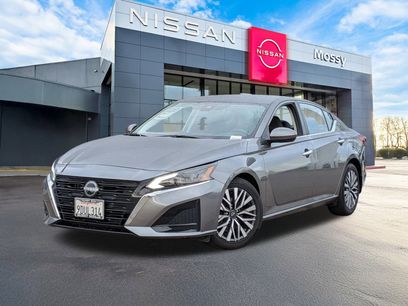 Certified 2023 Nissan Altima 2.5 SV