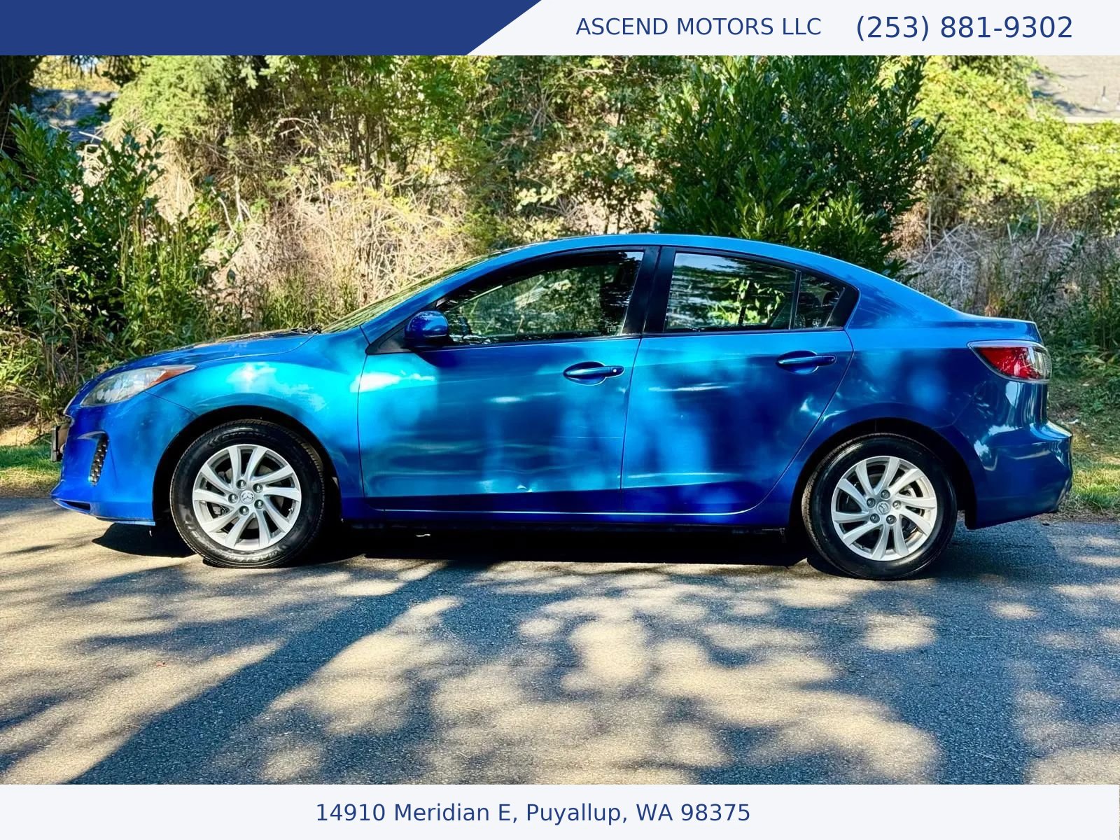 Used 2012 MAZDA MAZDA3 i Touring FWD image 2