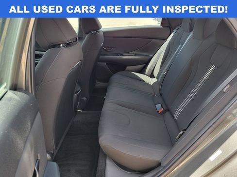 Used 2025 Hyundai Elantra Sport FWD image 10