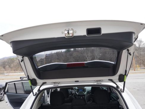 Used 2022 Subaru Impreza 2.0i Premium image 19