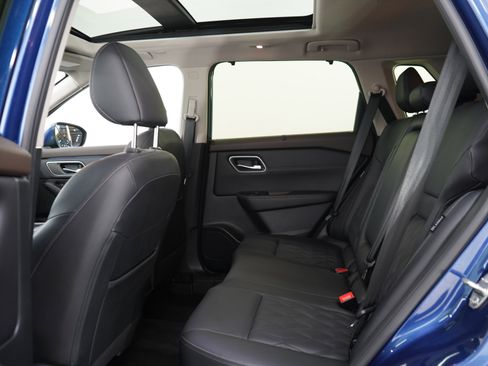 Used 2023 Nissan Rogue Platinum AWD/4WD image 21