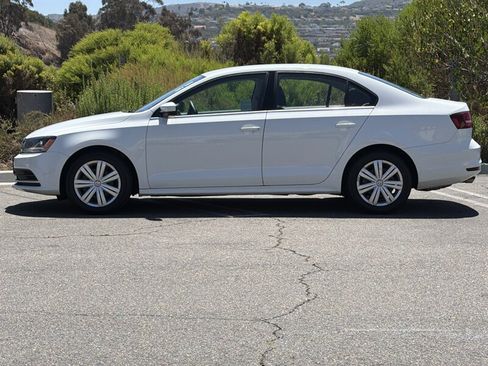 Used 2017 Volkswagen Jetta S FWD image 2