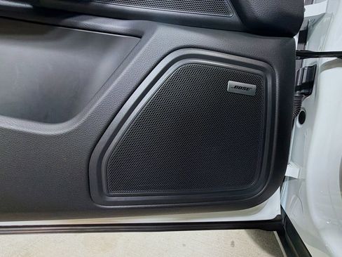 Used 2025 Porsche Macan image 24