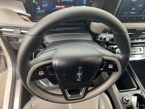 Certified 2024 Lincoln Corsair AWD image 21