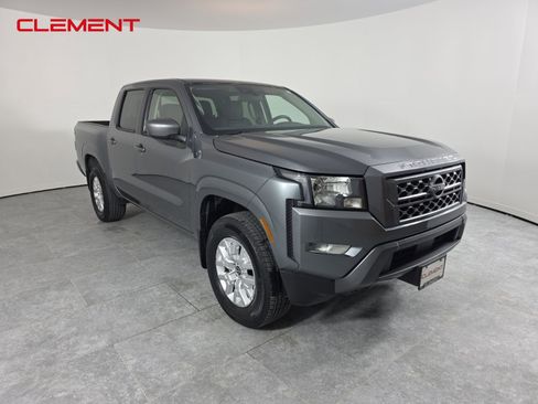 Used 2023 Nissan Frontier SV w/ SV Convenience Package image 3