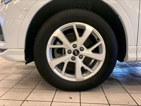 Certified 2024 Audi Q3 2.0T Premium image 11