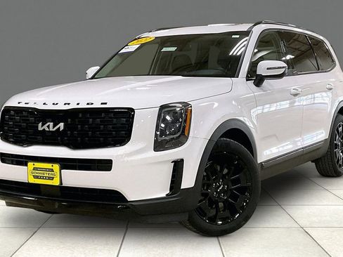 Used 2022 Kia Telluride EX w/ EX Premium Package AWD/4WD image 2