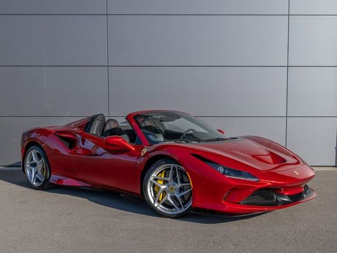 Certified 2022 Ferrari F8 Tributo image 6