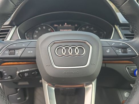 Used 2023 Audi Q5 2.0T Premium w/ Convenience Package AWD/4WD image 12