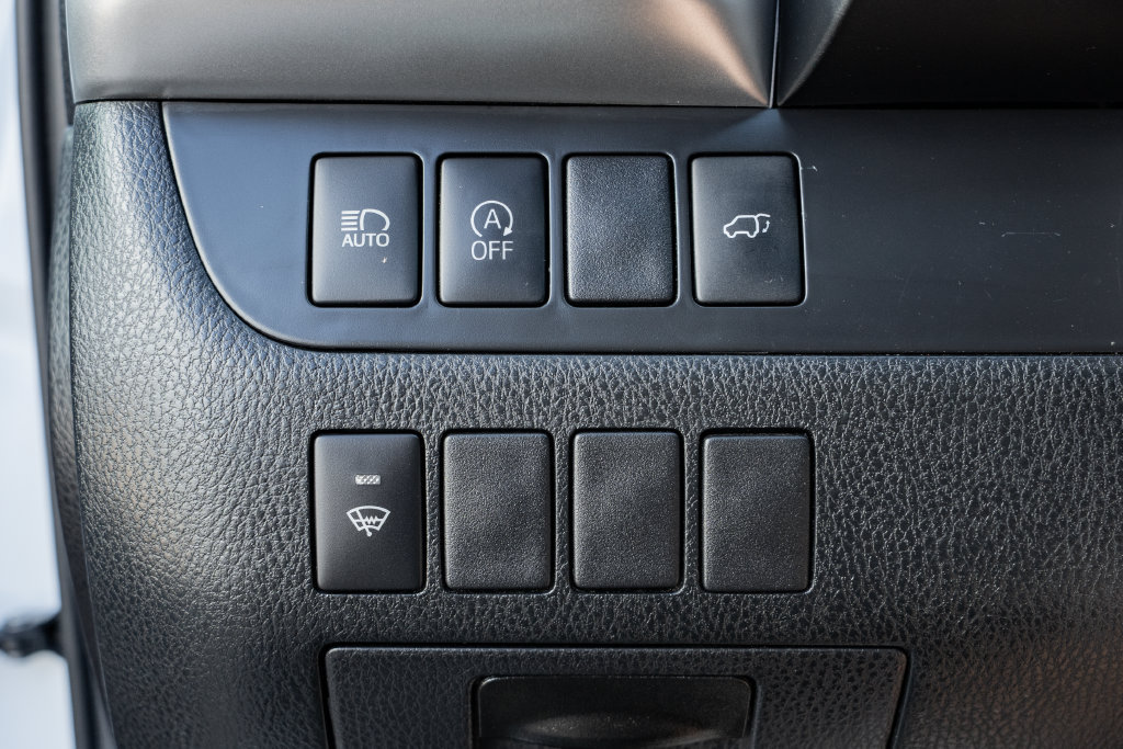 Used 2019 Toyota Highlander XLE AWD/4WD image 23