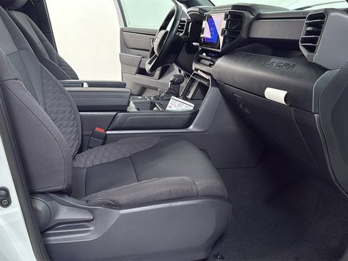 New 2026 Toyota Tundra SR image 18