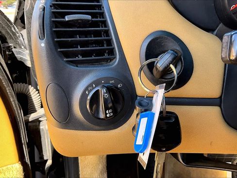 Used 1999 Porsche Boxster image 29