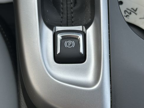Used 2026 Buick Envista Preferred w/ Convenience I Package FWD image 32
