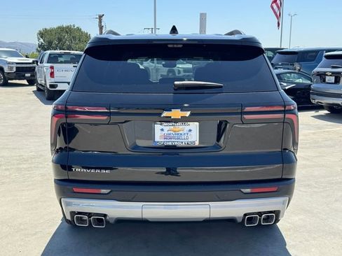 New 2026 Chevrolet Traverse LT w/ Driver Confidence Package FWD image 4