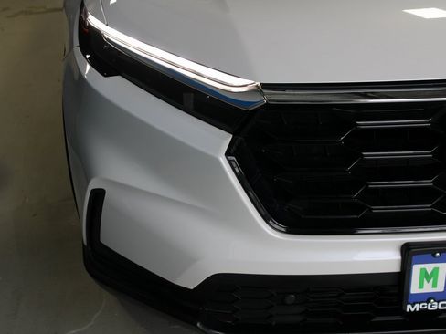 Used 2023 Honda CR-V EX-L image 4