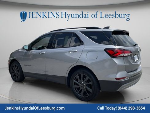 Used 2023 Chevrolet Equinox RS w/ RS Leather Package FWD image 7