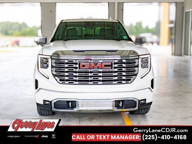 Used 2024 GMC Sierra 1500 Denali w/ Denali Reserve Package AWD/4WD image 2