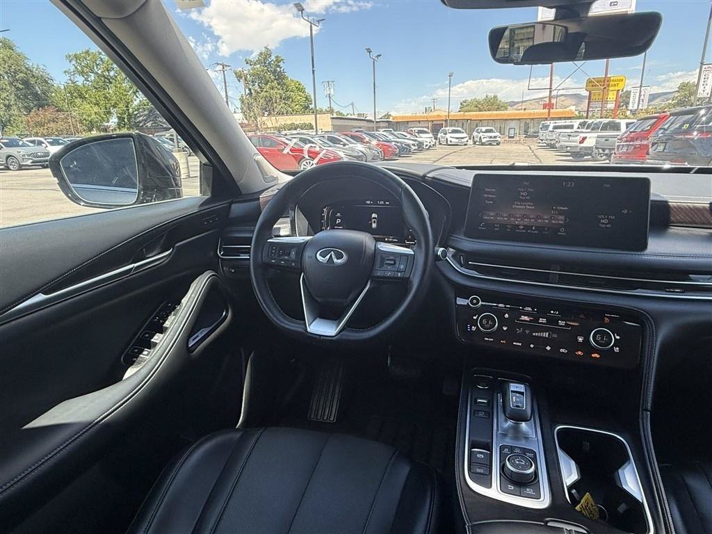 Used 2023 INFINITI QX60 Sensory w/ Cargo Package AWD/4WD image 33