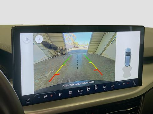 Used 2023 Ford Escape SE image 10