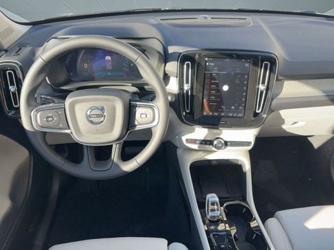 New 2026 Volvo XC40 B5 Ultra w/ Climate Package image 28