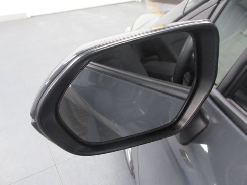 Used 2023 Toyota Corolla LE FWD image 18