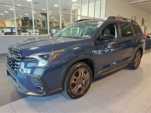 Certified 2025 Subaru Ascent Bronze Edition w/ Popular Package #2 image 3