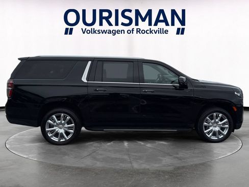 Used 2024 Chevrolet Suburban High Country w/ Max Trailering Package AWD/4WD image 7