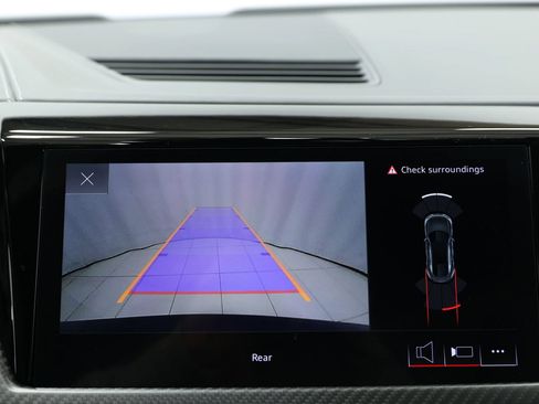 Used 2024 Audi e-tron GT Premium Plus w/ Performance Package image 32