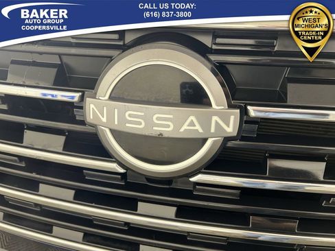 Used 2024 Nissan Rogue SV image 30