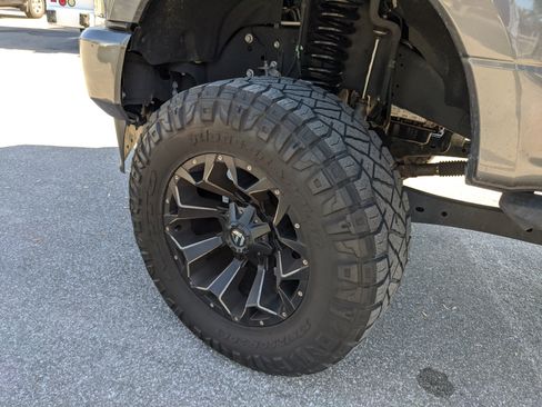 Used 2022 Ford F250 Lariat w/ Lariat Value Package image 32