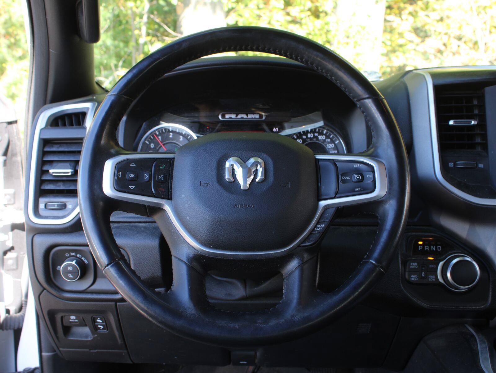 Used 2022 RAM 1500 Big Horn w/ Night Edition AWD/4WD image 9