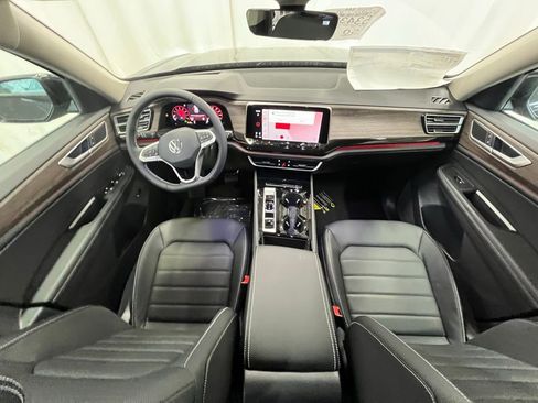 New 2026 Volkswagen Atlas SEL image 13