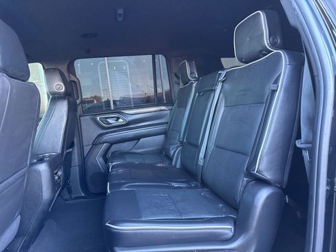Used 2023 Chevrolet Suburban LS image 16